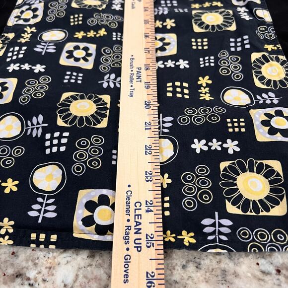 Cherokee Scrub - Women’s XL- Black Yellow Floral - Stretch Sides - Vneck - Picture 4 of 8